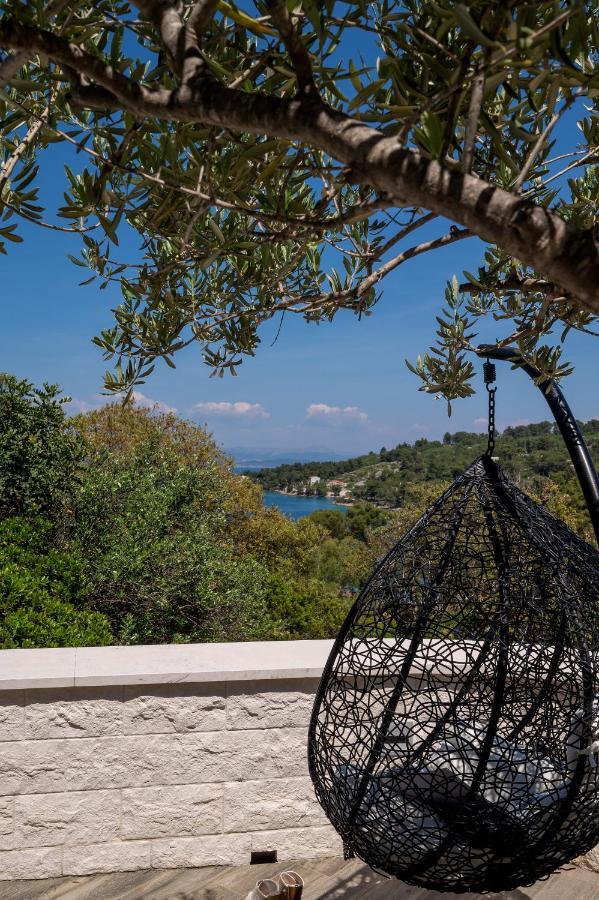 Uniquely Designed Villa Ivana With Outdoor Jacuzzi Nearby The Pebble Banje Beach At The Island Of Solta Рогач Экстерьер фото